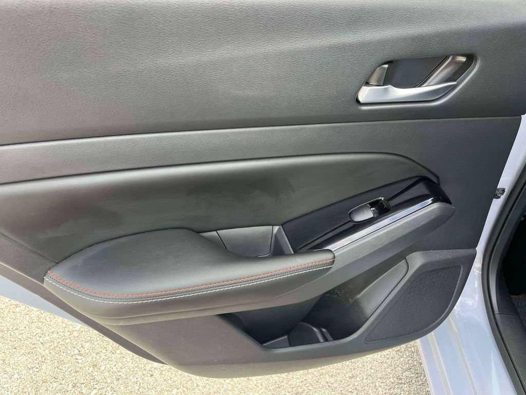 Used 2024 Nissan Altima 2.5 SR w/ SR Premium Package FWD image 5