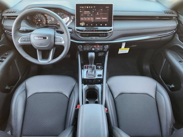 New 2026 Jeep Compass Latitude image 19
