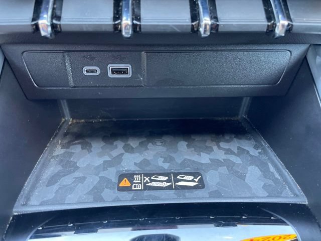 Used 2024 Chevrolet Colorado ZR2 w/ ZR2 Convenience Package III AWD/4WD image 24