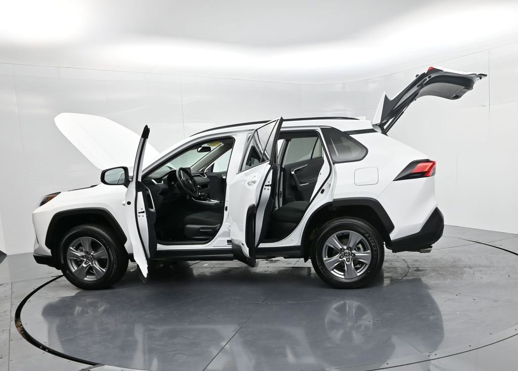 Used 2025 Toyota RAV4 LE image 70