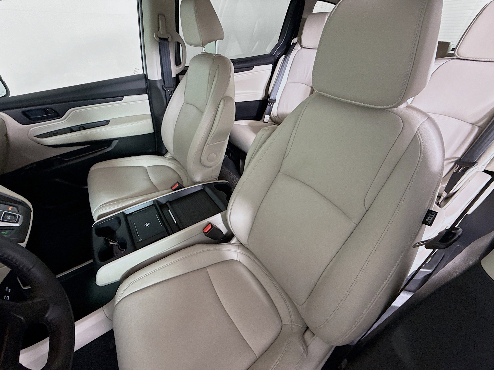 Certified 2026 Honda Odyssey EX-L image 24