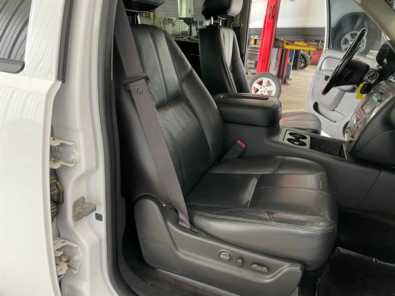 Used 2012 Chevrolet Suburban LT AWD/4WD image 21