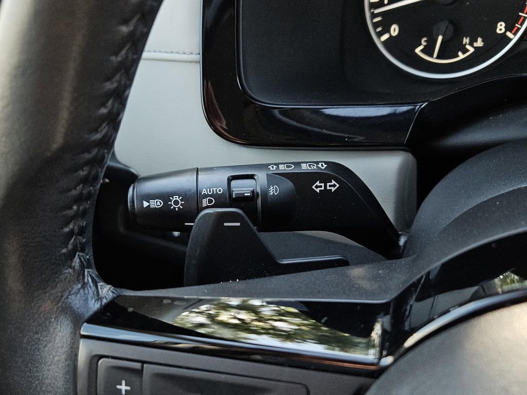 Certified 2022 Nissan Pathfinder SL w/ SL Premium Package image 32
