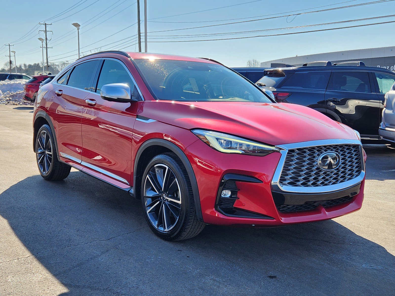 Used 2023 INFINITI QX55 Essential w/ Accent Package image 2