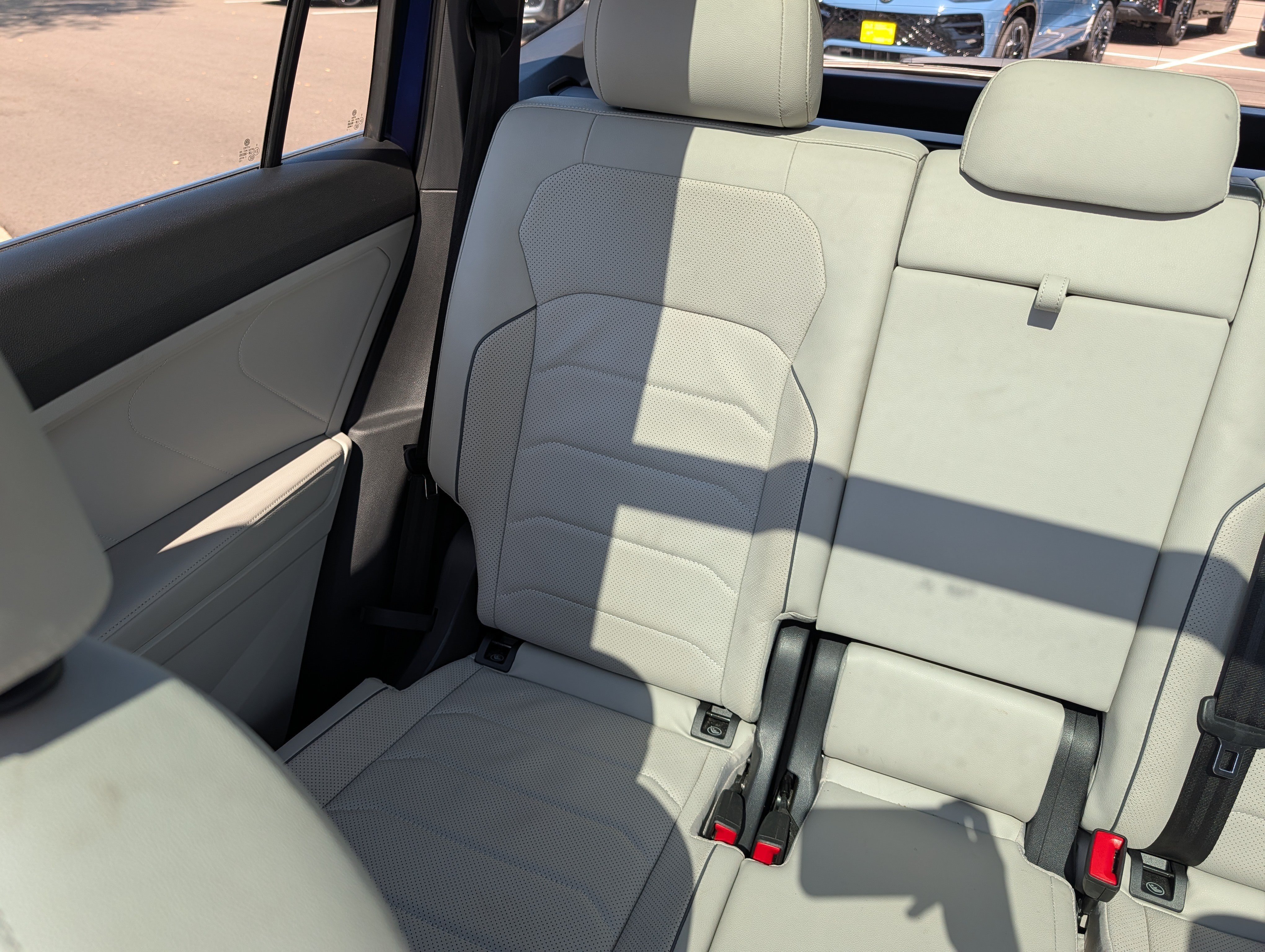Certified 2023 Volkswagen Tiguan SEL R-Line AWD/4WD image 12