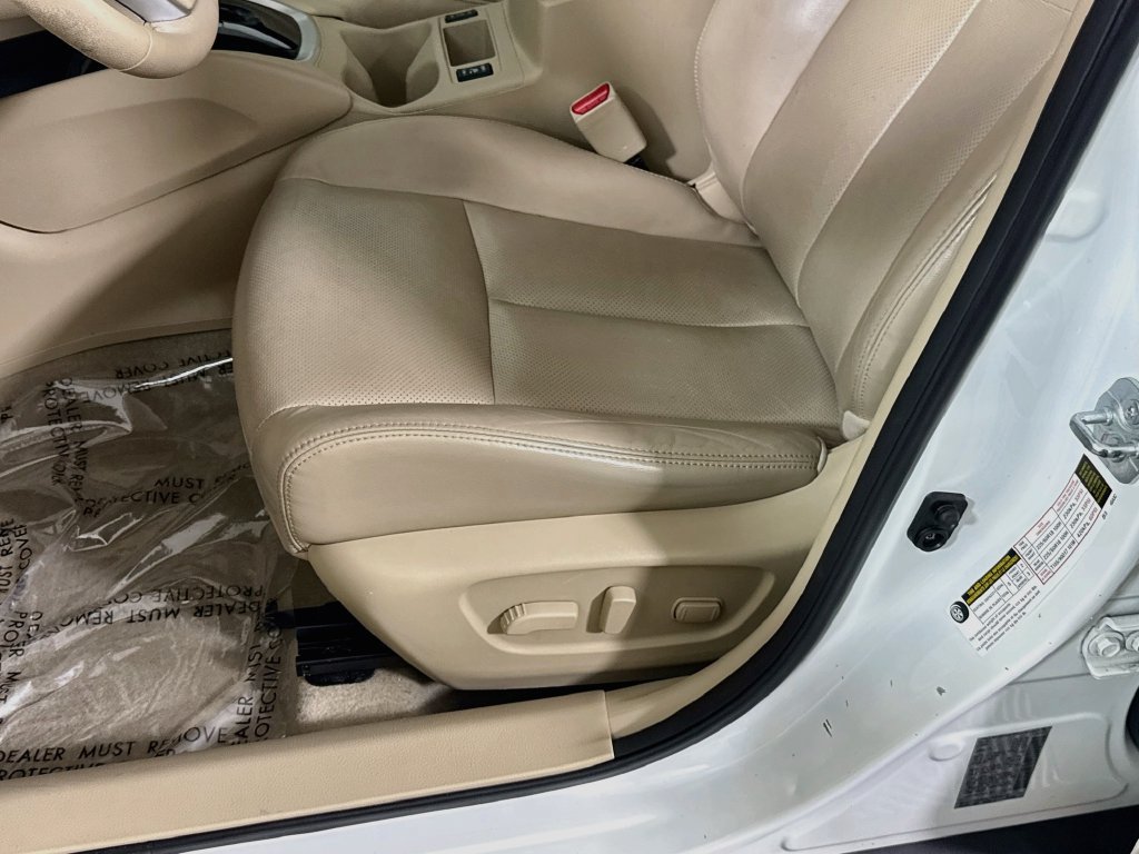 Used 2015 Nissan Rogue SL w/ SL Premium Package FWD image 25
