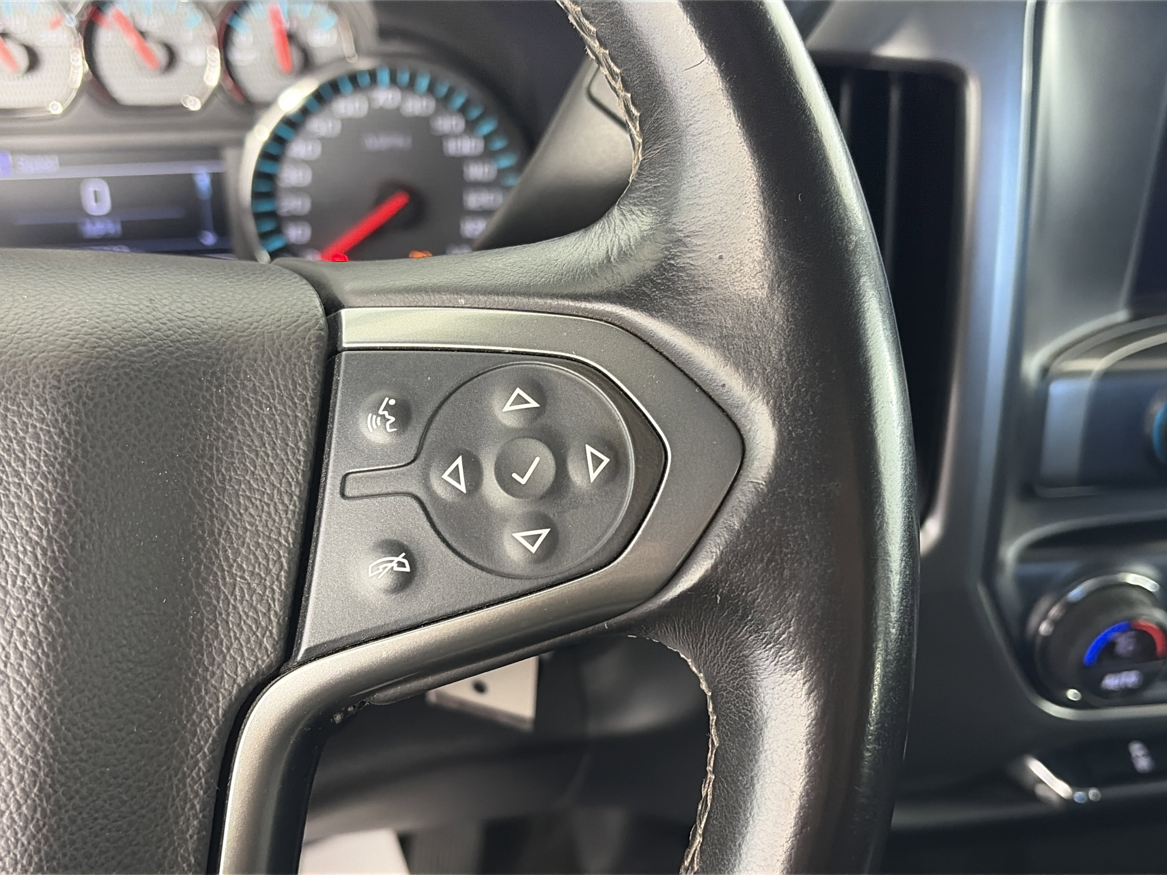 Used 2017 Chevrolet Silverado 1500 LT w/ All Star Edition image 26