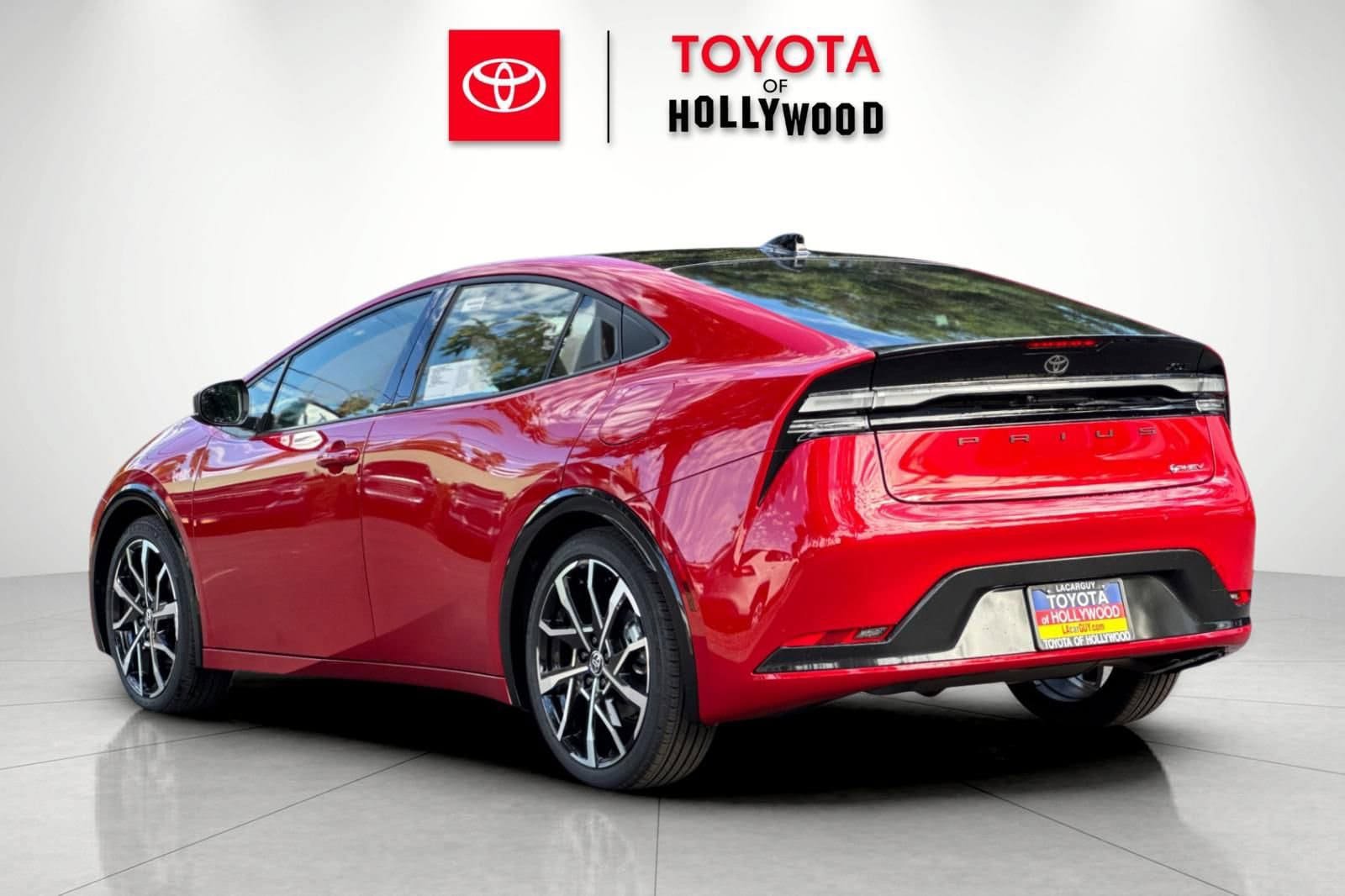 New 2026 Toyota Prius Plug-In Hybrid FWD image 6