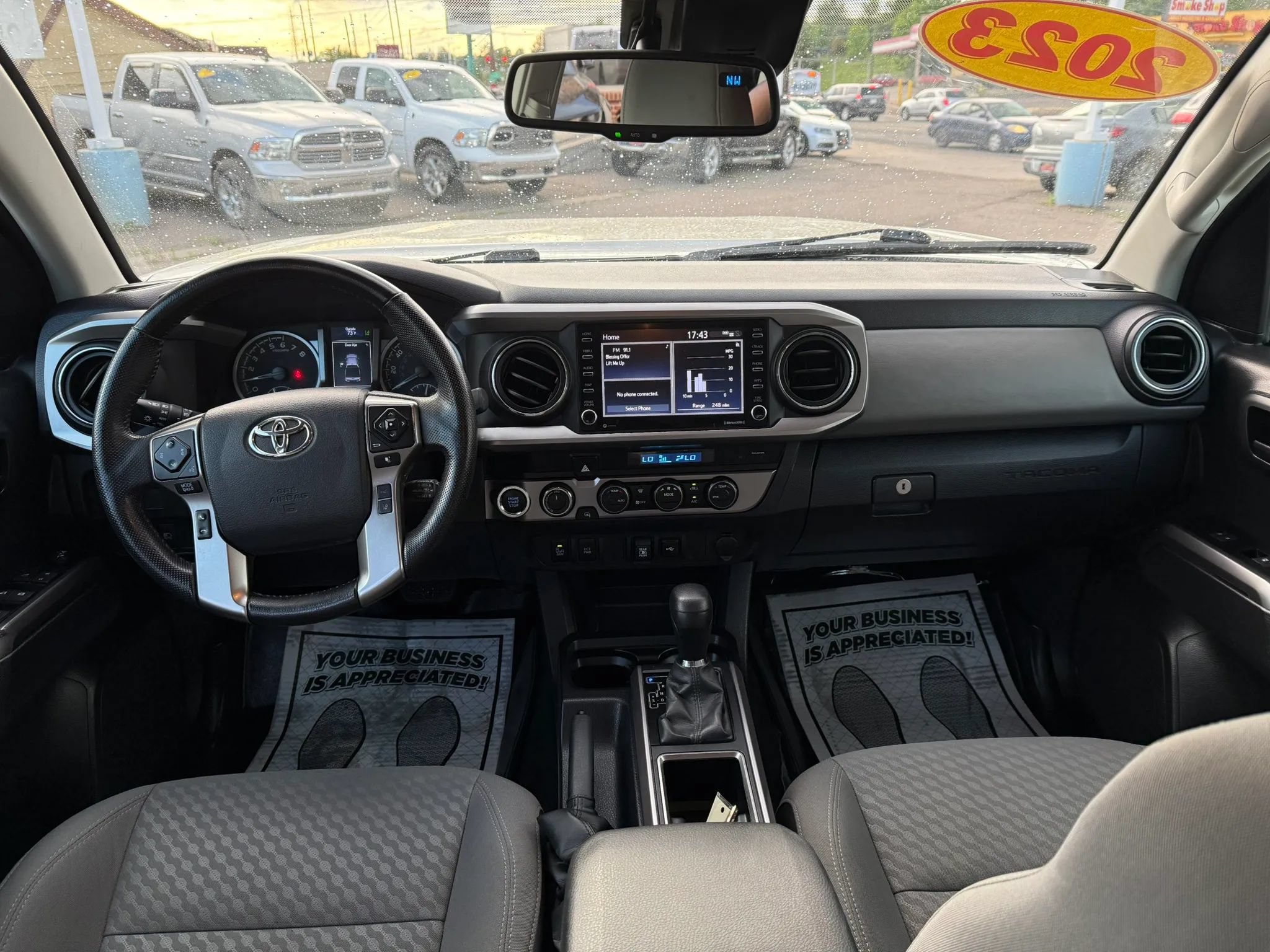 Used 2023 Toyota Tacoma SR5 w/ Technology Package AWD/4WD image 28
