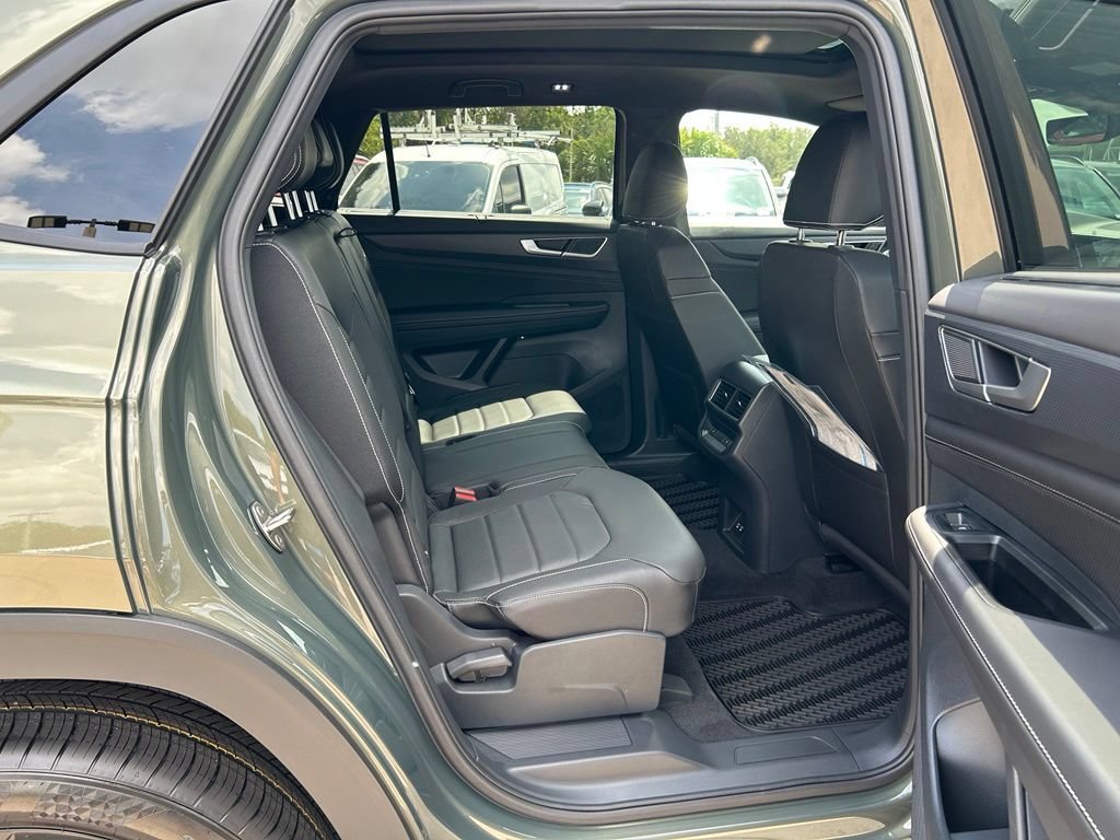 New 2026 Volkswagen Atlas Cross Sport SEL R-Line AWD/4WD image 42