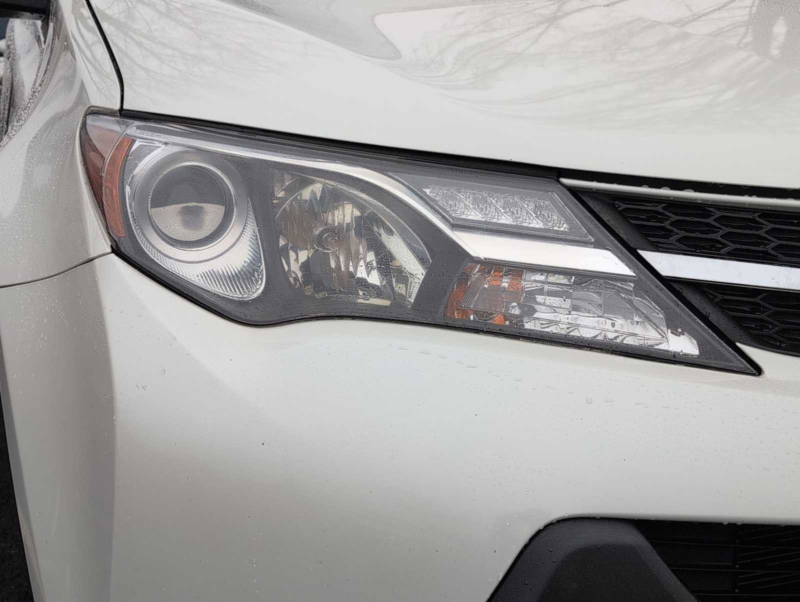 Used 2014 Toyota RAV4 Limited w/ Technology Package image 11