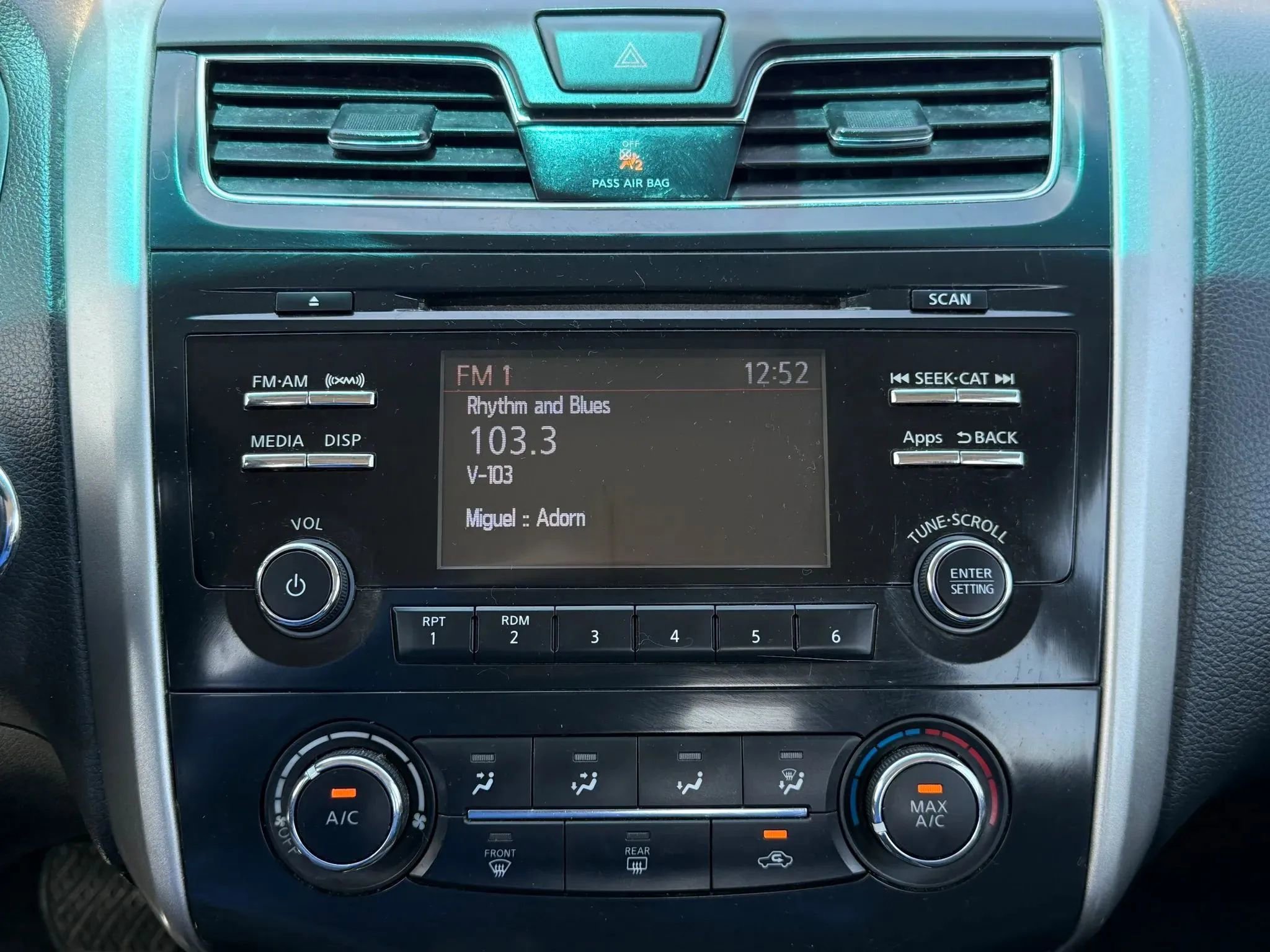 Used 2015 Nissan Altima 2.5 S w/ Special Edition Package FWD image 26