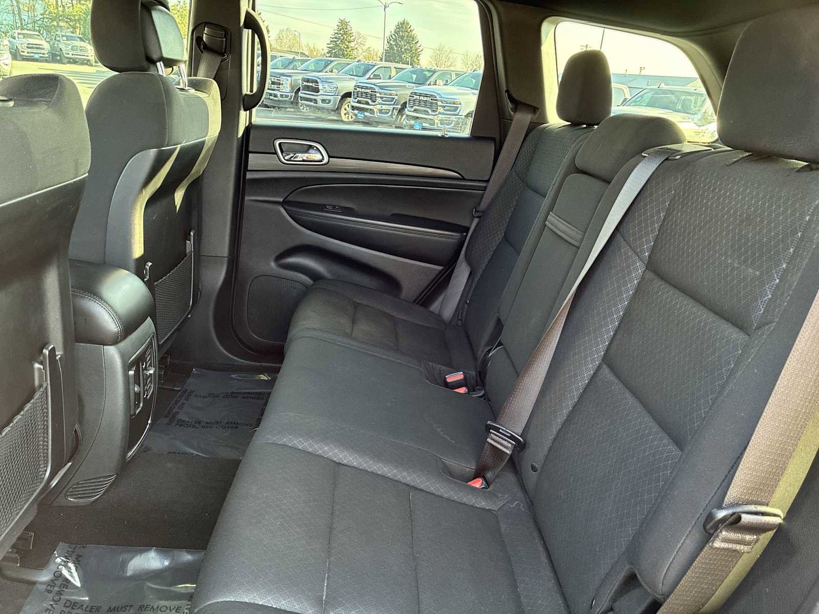Used 2022 Jeep Grand Cherokee Laredo E AWD/4WD image 24