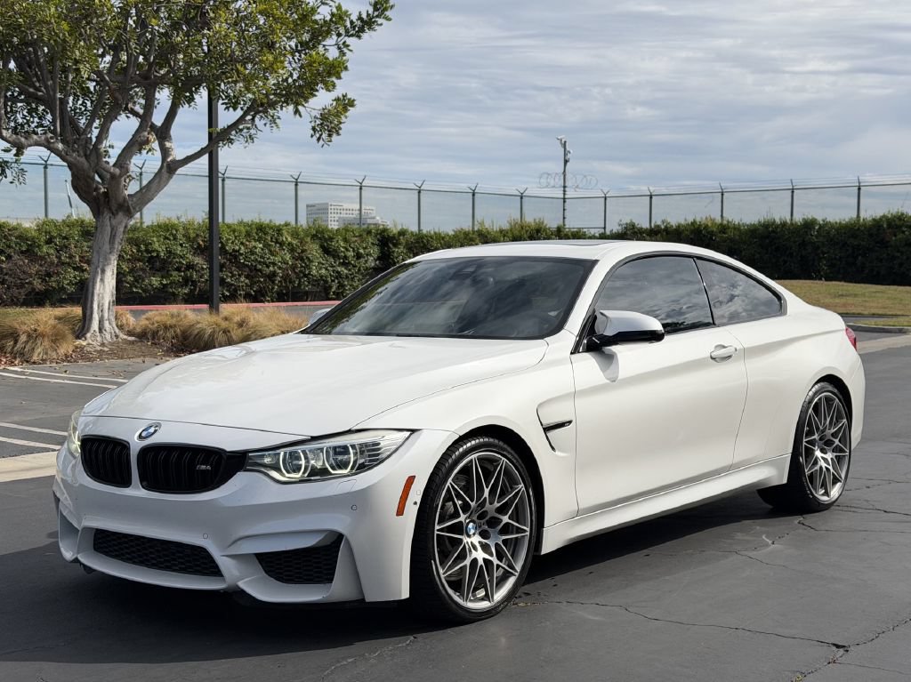 Used 2017 BMW M4 Coupe RWD image 2