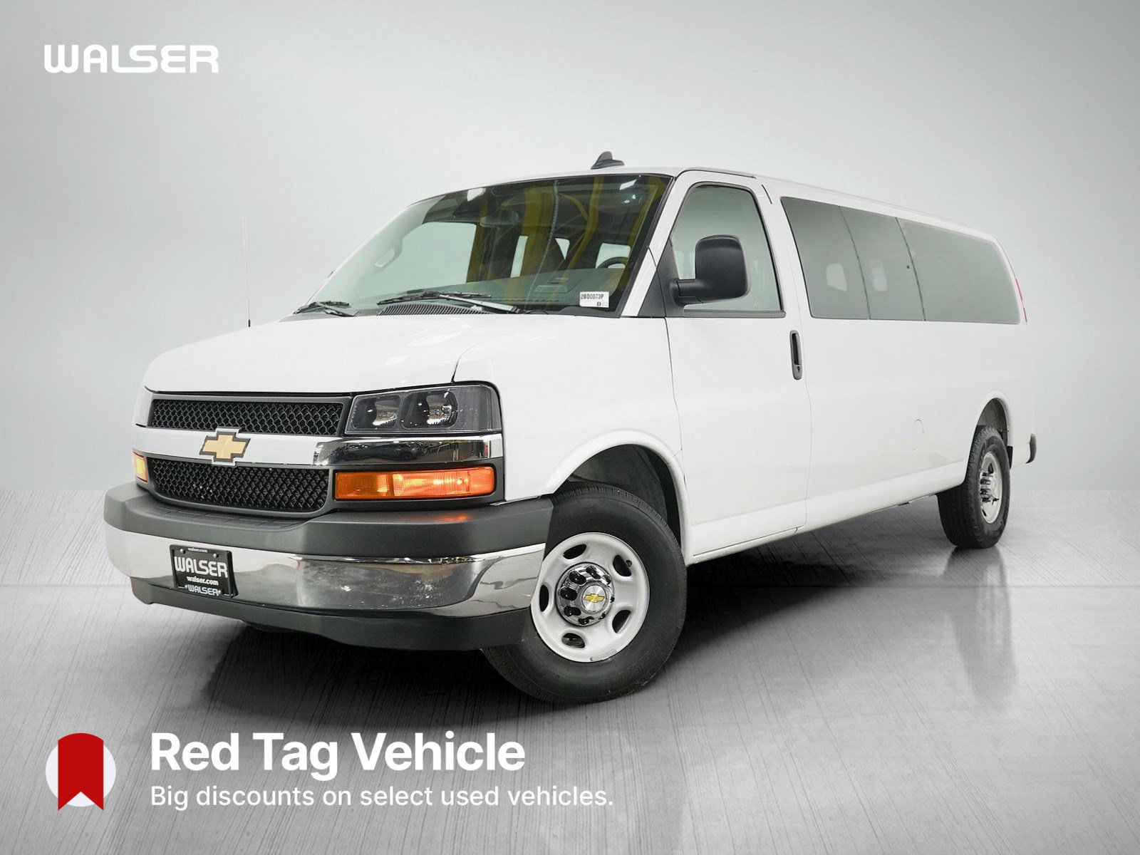 Used 2025 Chevrolet Express 3500 LT w/ LT Preferred Equipment Group RWD image 1