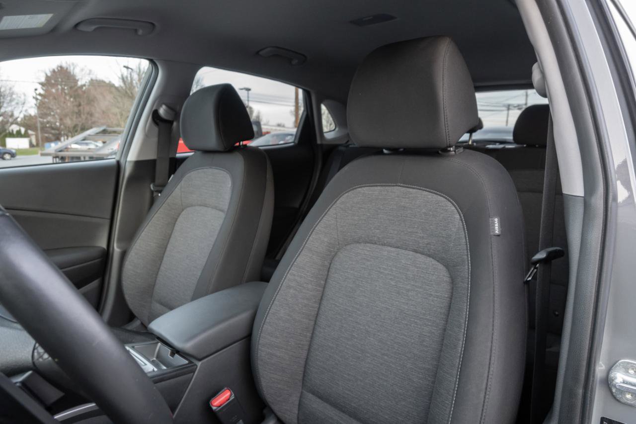 Used 2021 Hyundai Kona SEL image 15