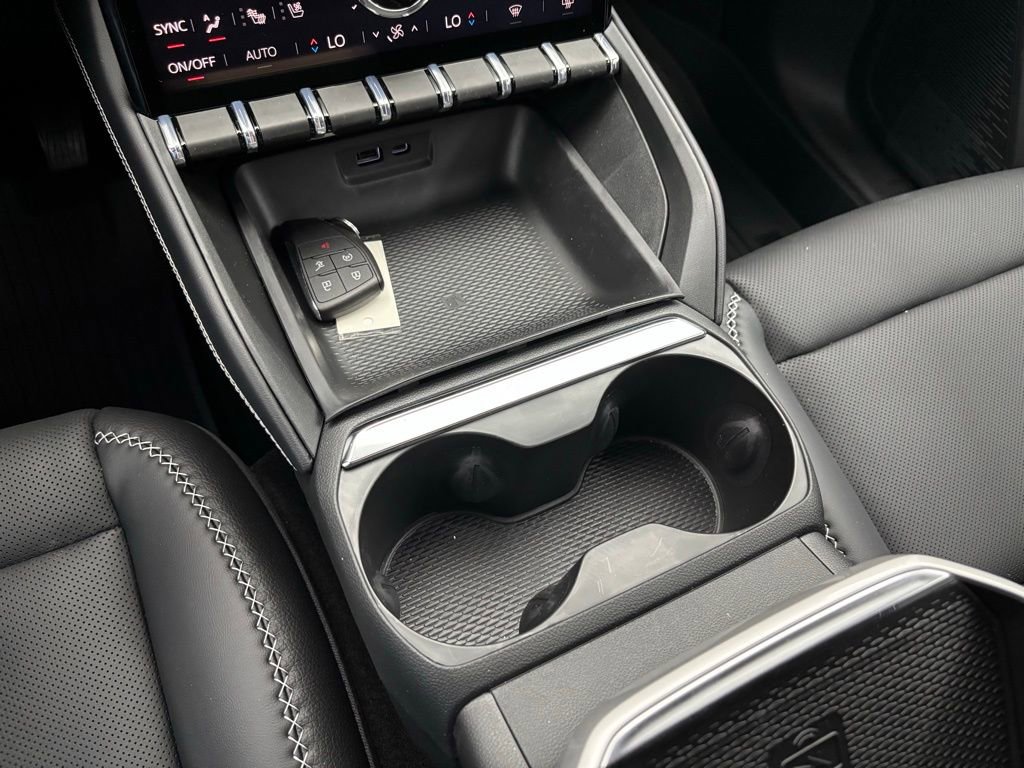 New 2026 GMC Terrain Denali w/ LPO, Floor Liner Package image 28