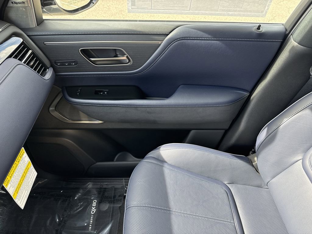 New 2026 INFINITI QX80 4WD w/ Sport Exterior Package image 33