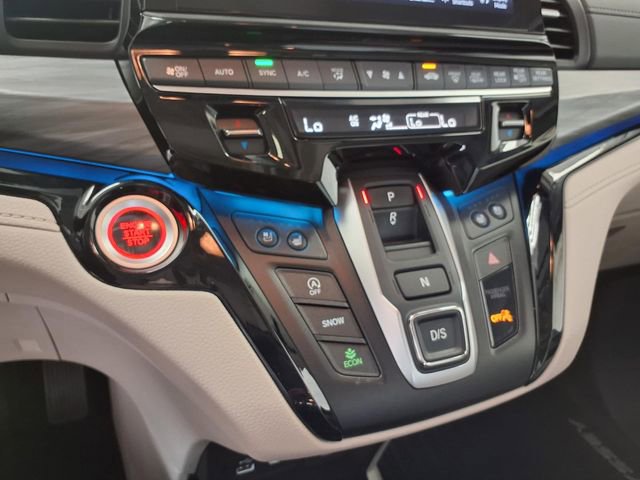 Used 2025 Honda Odyssey Elite image 14
