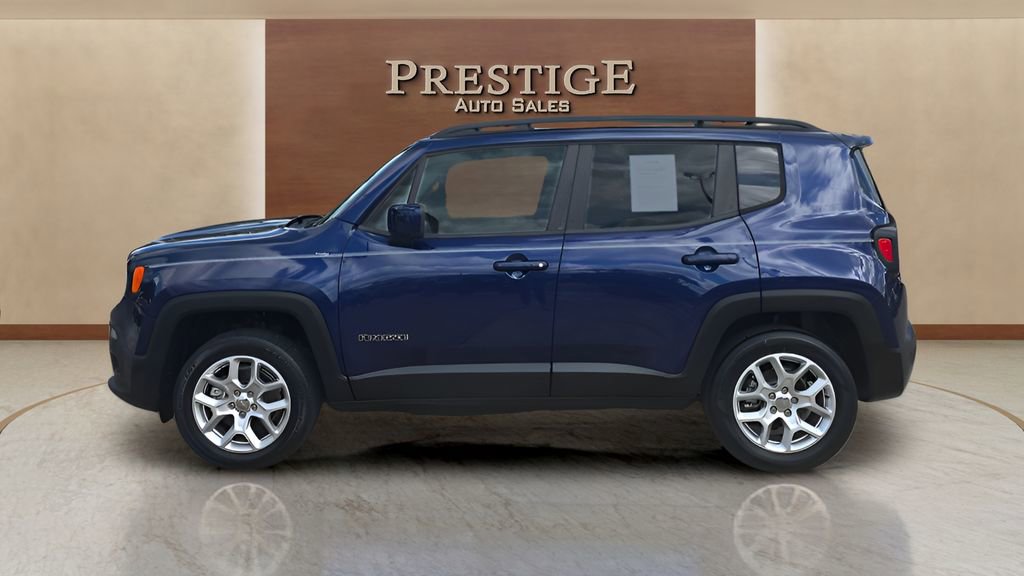 Used 2017 Jeep Renegade Latitude AWD/4WD image 2