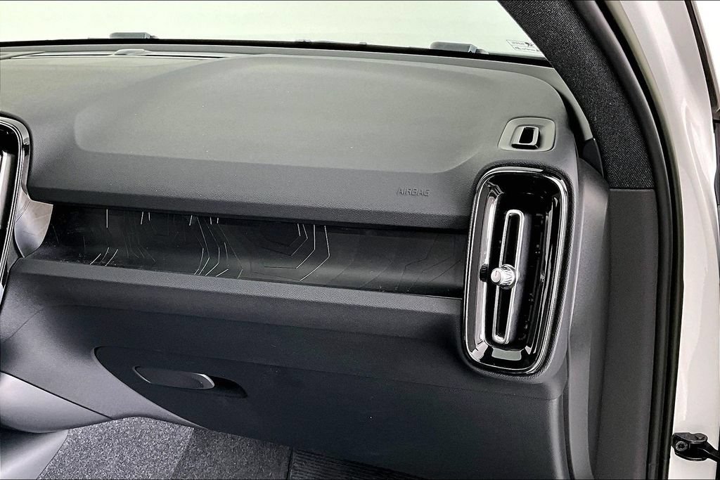 Certified 2023 Volvo XC40 Recharge Plus AWD/4WD image 20
