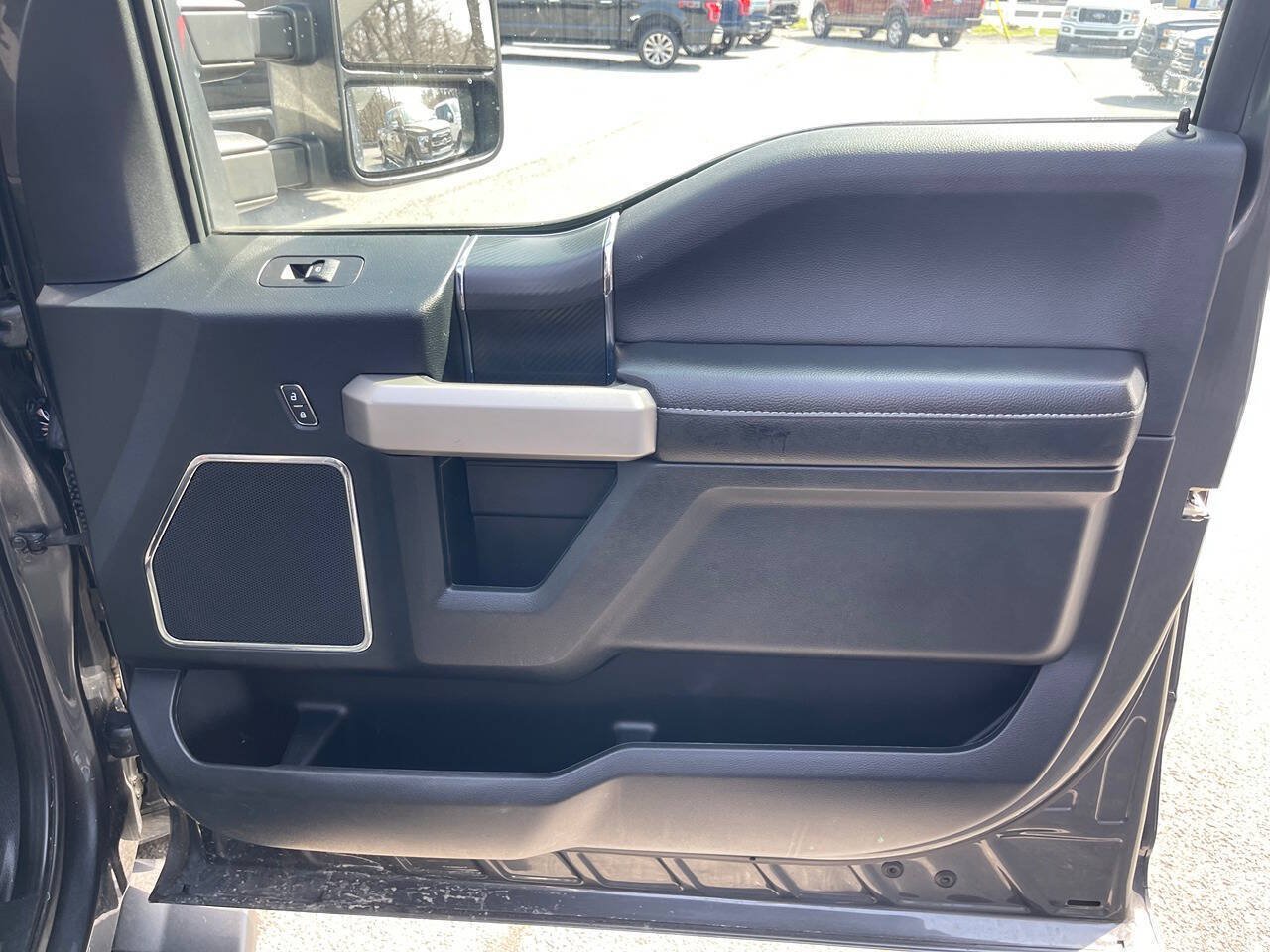 Used 2019 Ford F150 Lariat w/ Equipment Group 502A Luxury AWD/4WD image 36