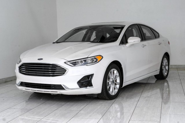 Used 2020 Ford Fusion SEL FWD image 4