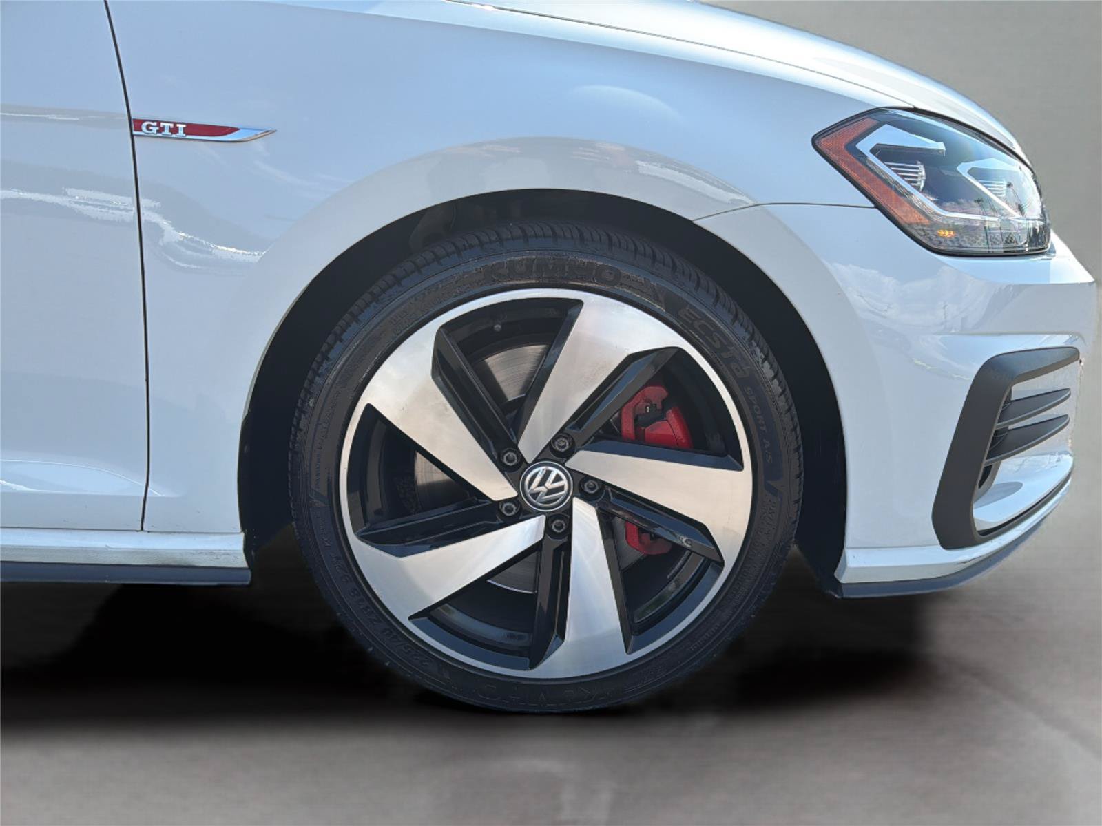 Used 2019 Volkswagen GTI Autobahn FWD image 40
