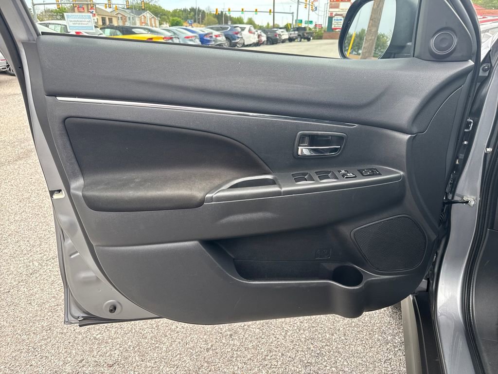 Used 2024 Mitsubishi Outlander Sport ES image 10
