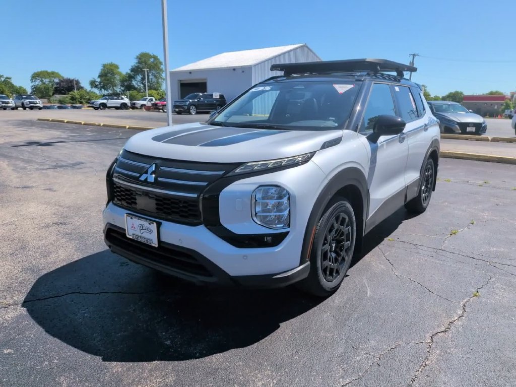 New 2026 Mitsubishi Outlander AWD image 11
