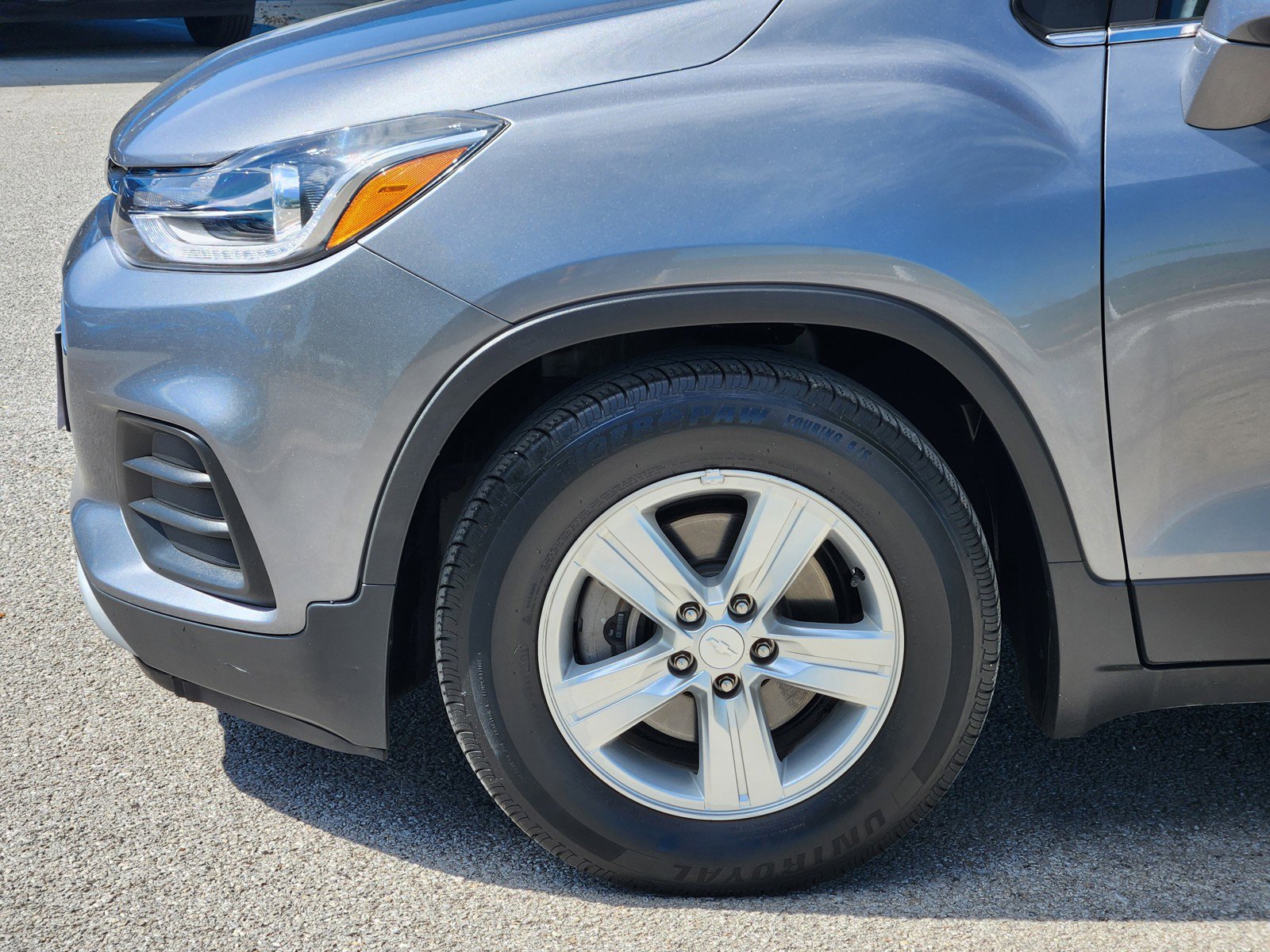 Used 2020 Chevrolet Trax LT w/ LT Convenience Package FWD image 25