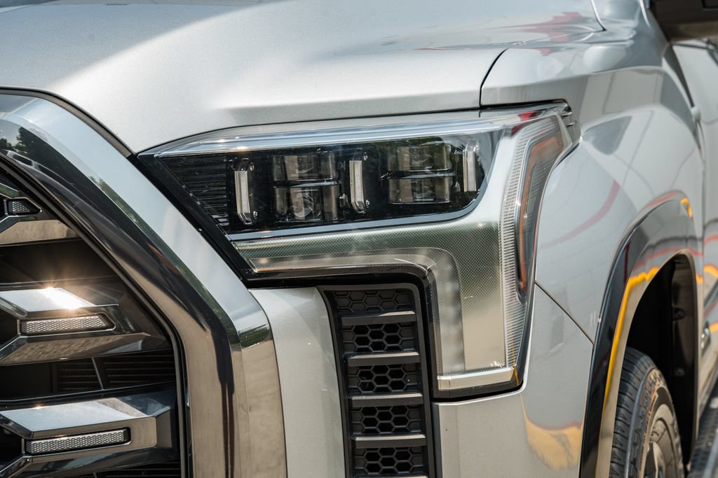 Used 2024 Toyota Tundra Platinum AWD/4WD image 13