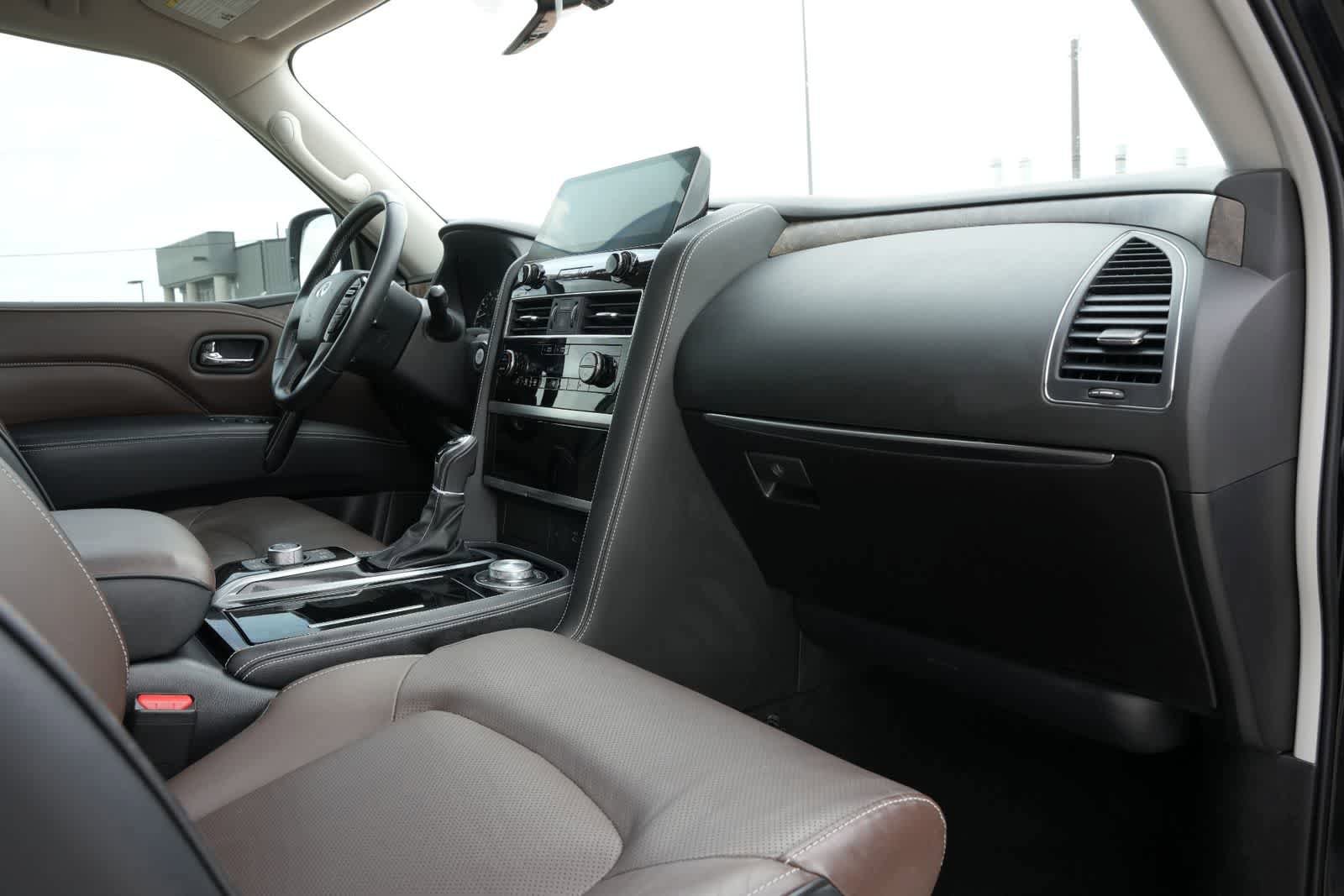 Used 2024 INFINITI QX80 Premium Select w/ Cargo Package AWD/4WD image 22