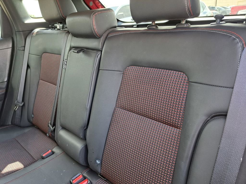 Used 2025 Nissan Kicks SR image 20