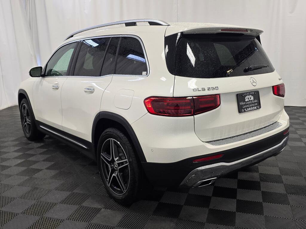 New 2026 Mercedes-Benz GLB 250 4MATIC image 4