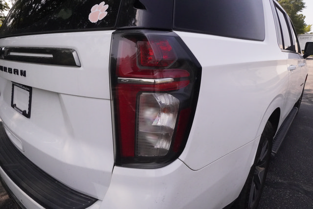 Used 2022 Chevrolet Suburban Z71 w/ Z71 Off-Road Package AWD/4WD image 32