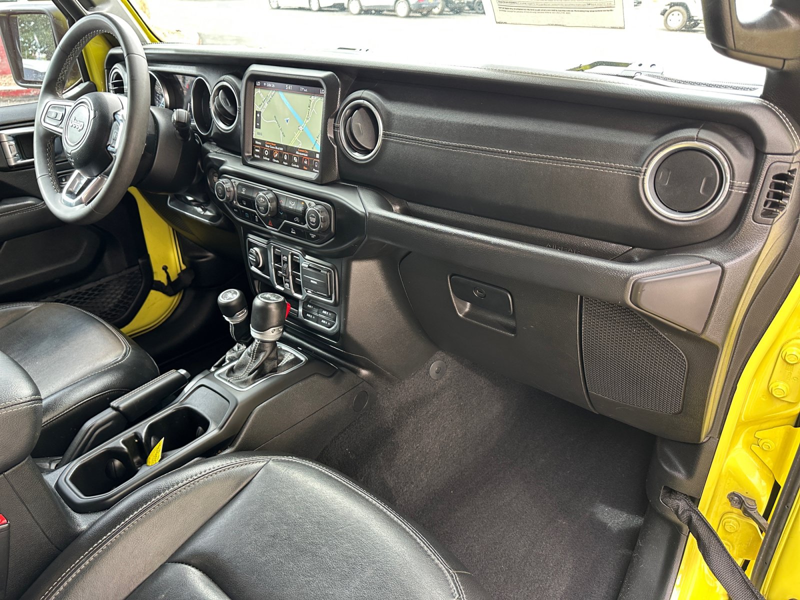 Used 2023 Jeep Wrangler Unlimited Sahara AWD/4WD image 28