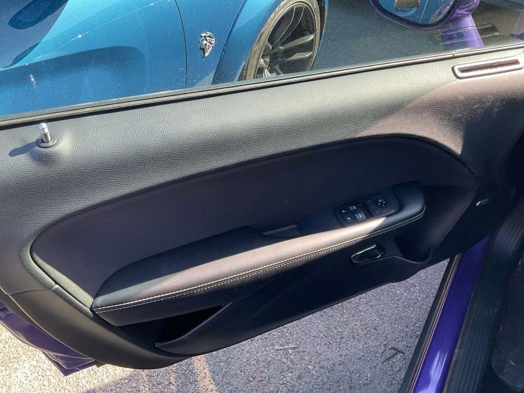Used 2019 Dodge Challenger SRT Hellcat Redeye image 12