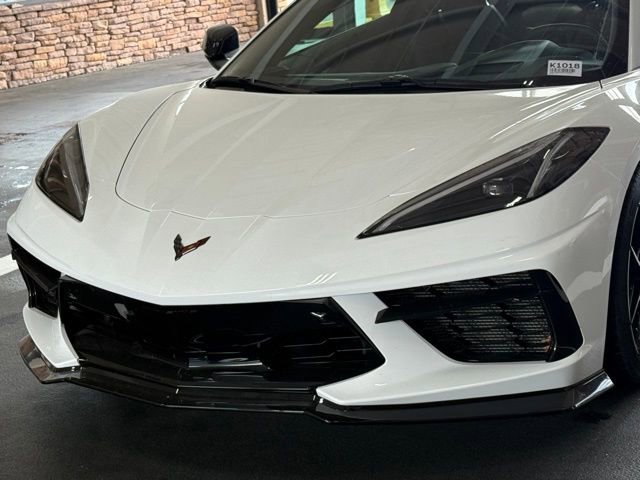 Used 2025 Chevrolet Corvette Stingray Premium Conv w/ Z51 Performance Package RWD image 9