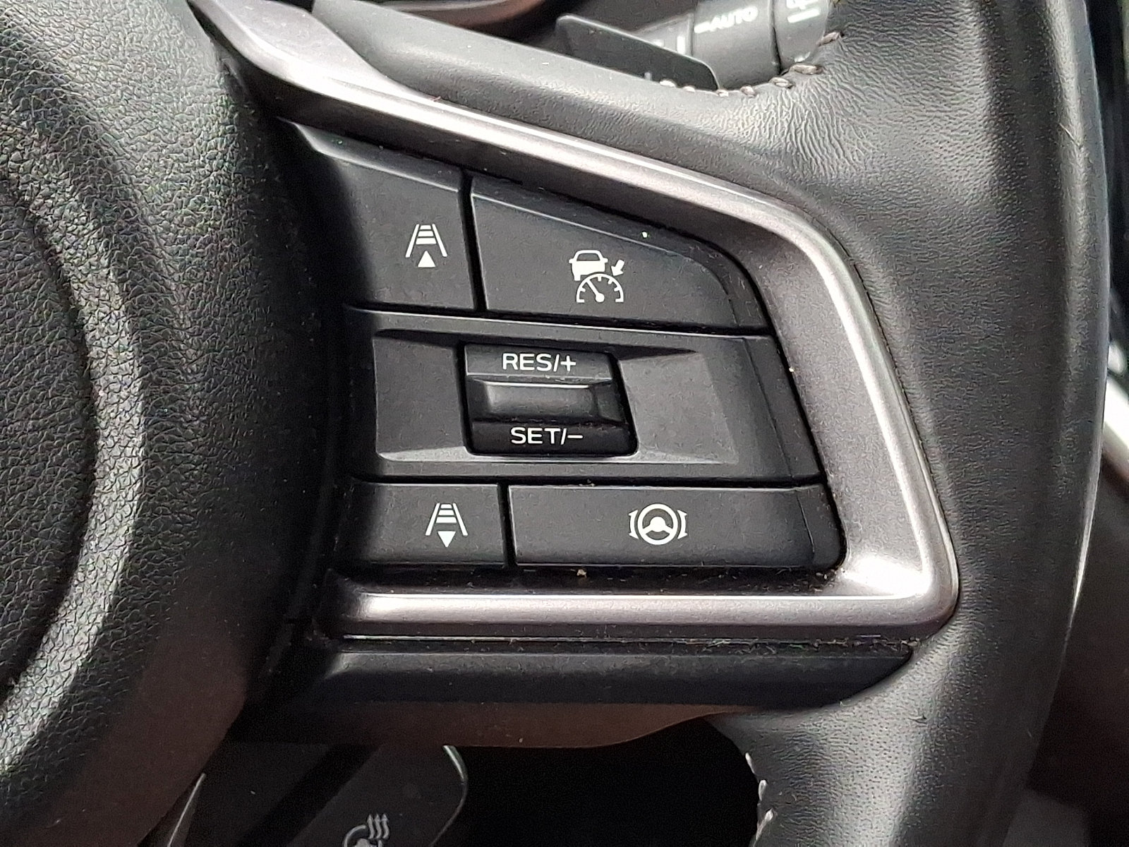 Used 2023 Subaru Ascent Touring AWD/4WD image 23