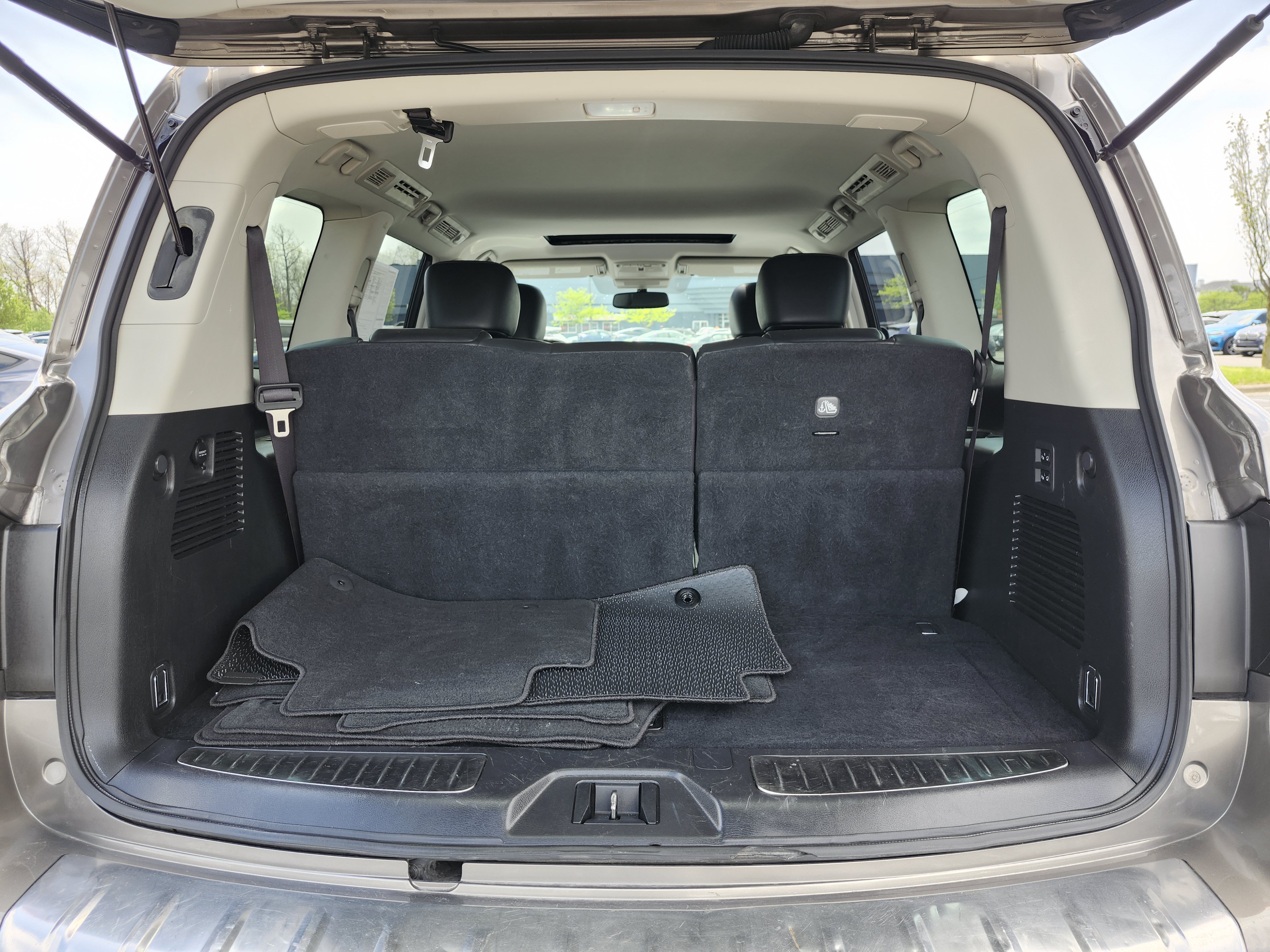 Used 2019 INFINITI QX80 Luxe w/ Proassist Package AWD/4WD image 24