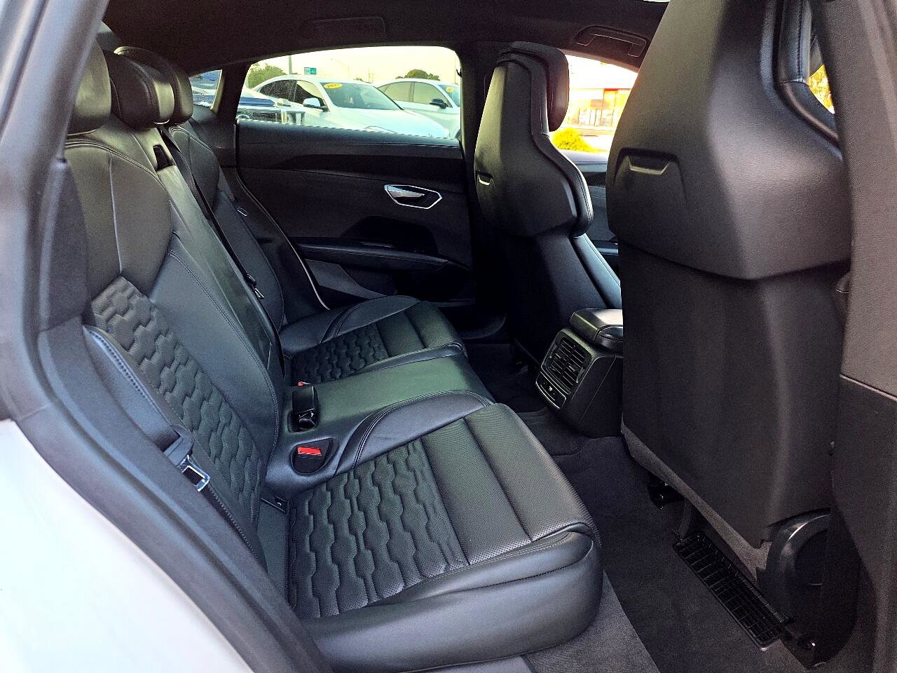 Used 2022 Audi e-tron GT Premium Plus w/ Performance Package image 48