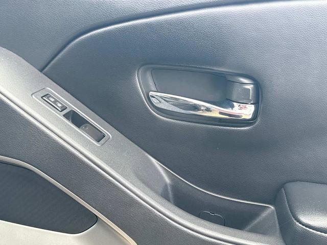 Used 2025 Nissan Frontier SV w/ Tow Package image 21