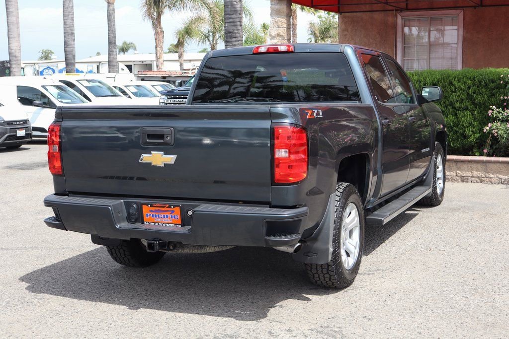 Used 2018 Chevrolet Silverado 1500 LT w/ All Star Edition AWD/4WD image 9