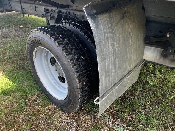 Used 2016 Ford F550 2WD Regular Cab Super Duty w/ Power Equipment Group image 14