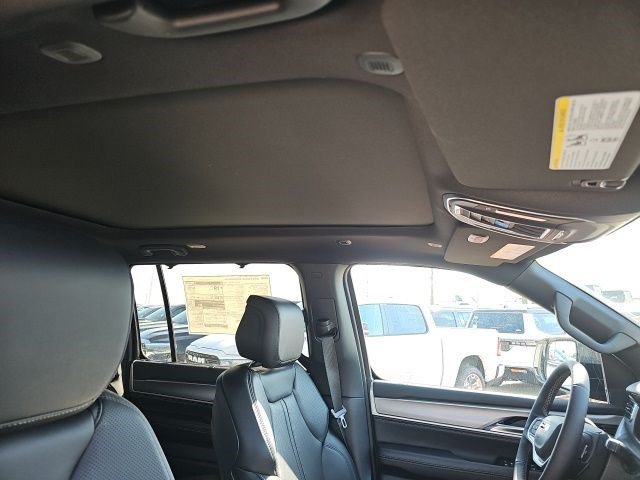 New 2026 Jeep Grand Wagoneer Limited AWD/4WD image 13