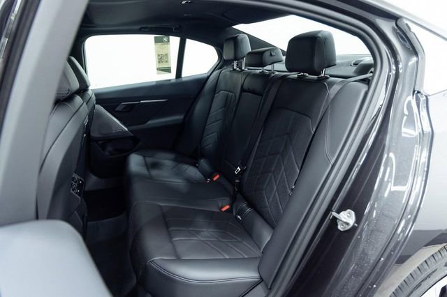 New 2026 BMW 530i xDrive image 25