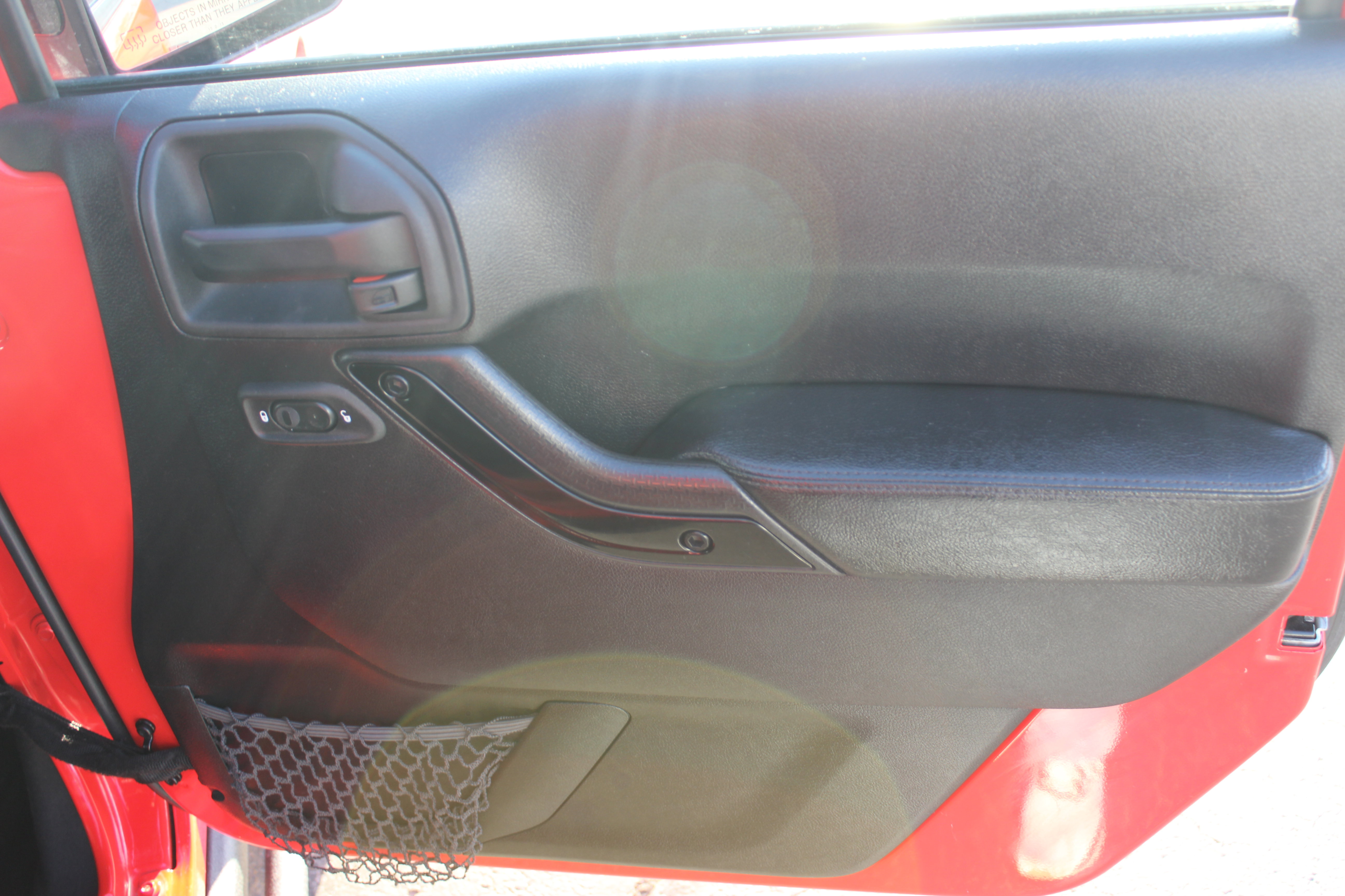 Used 2015 Jeep Wrangler Altitude image 12