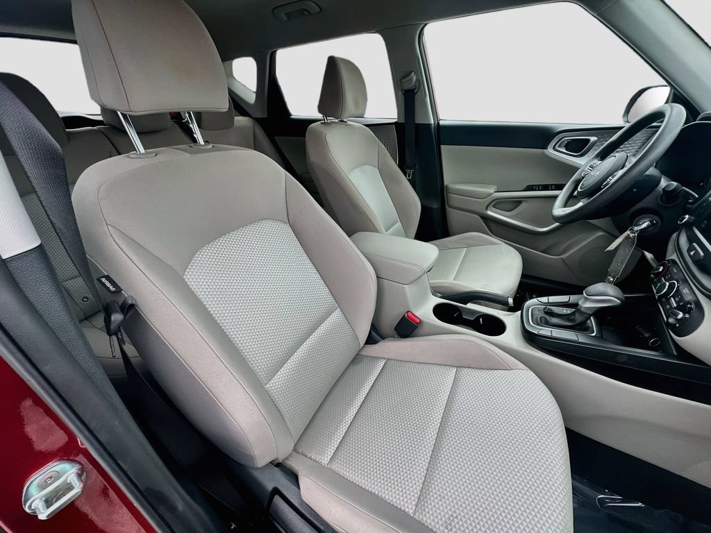 Used 2023 Kia Soul LX w/ LX Technology Package FWD image 26