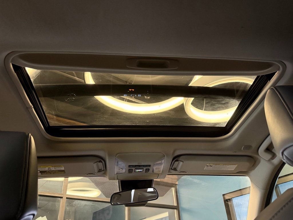 Used 2023 Toyota RAV4 XLE Premium image 22